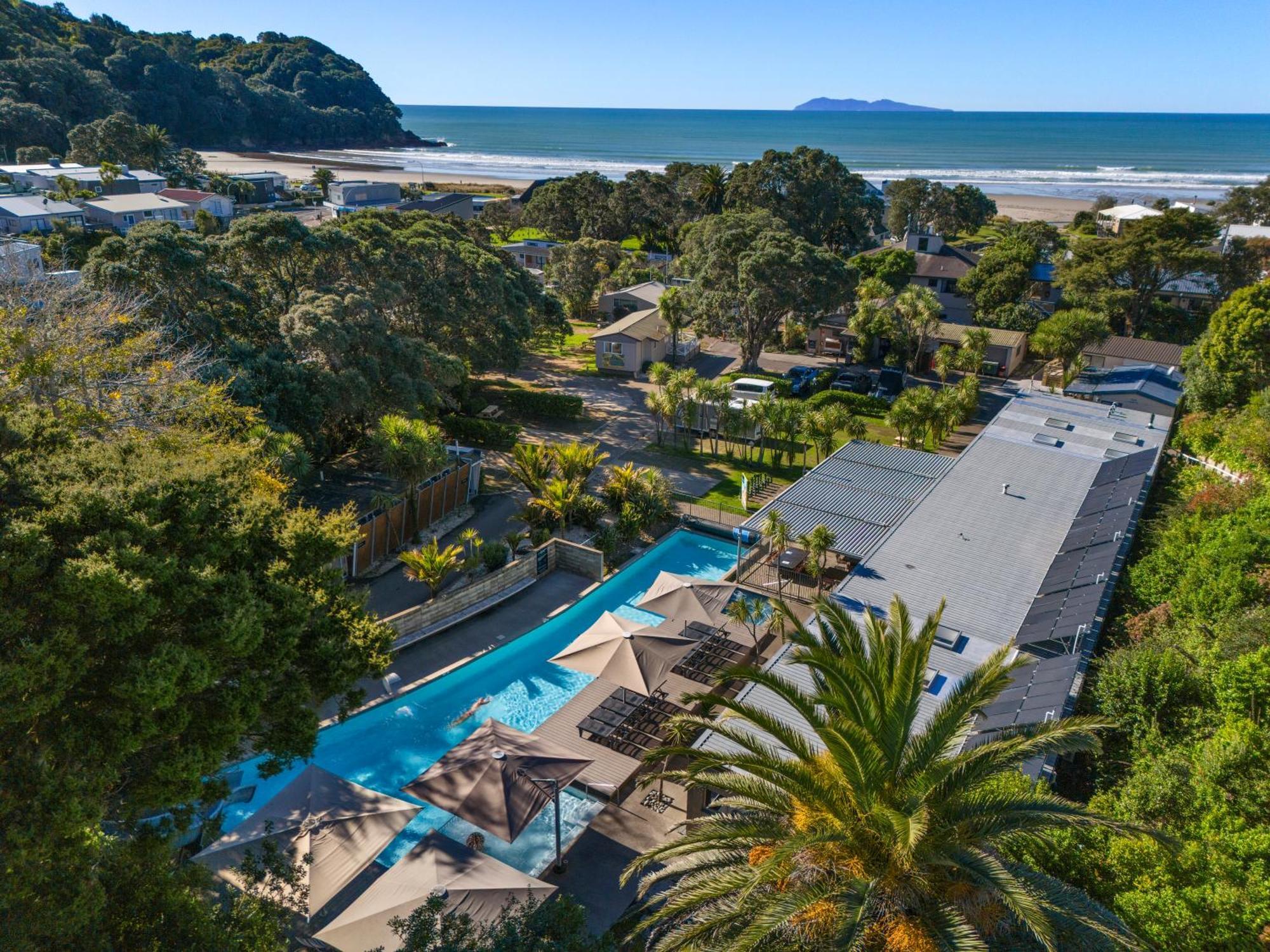 Tasman Holiday Parks - Waihi Beach Exterior photo Aerial view of the hotel