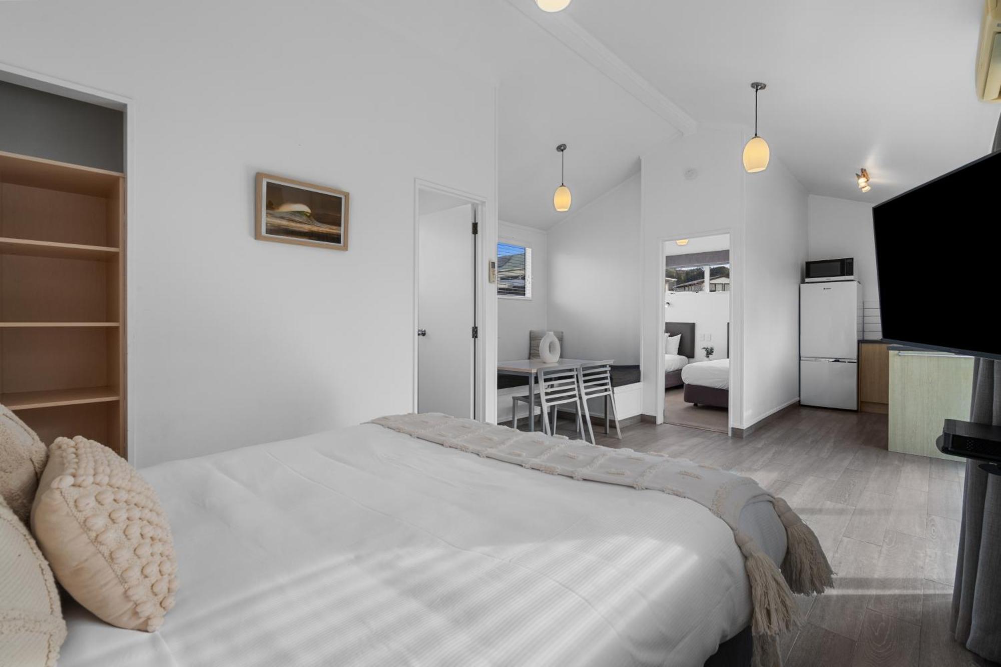 Tasman Holiday Parks - Waihi Beach Exterior photo Interior of a typical apartment