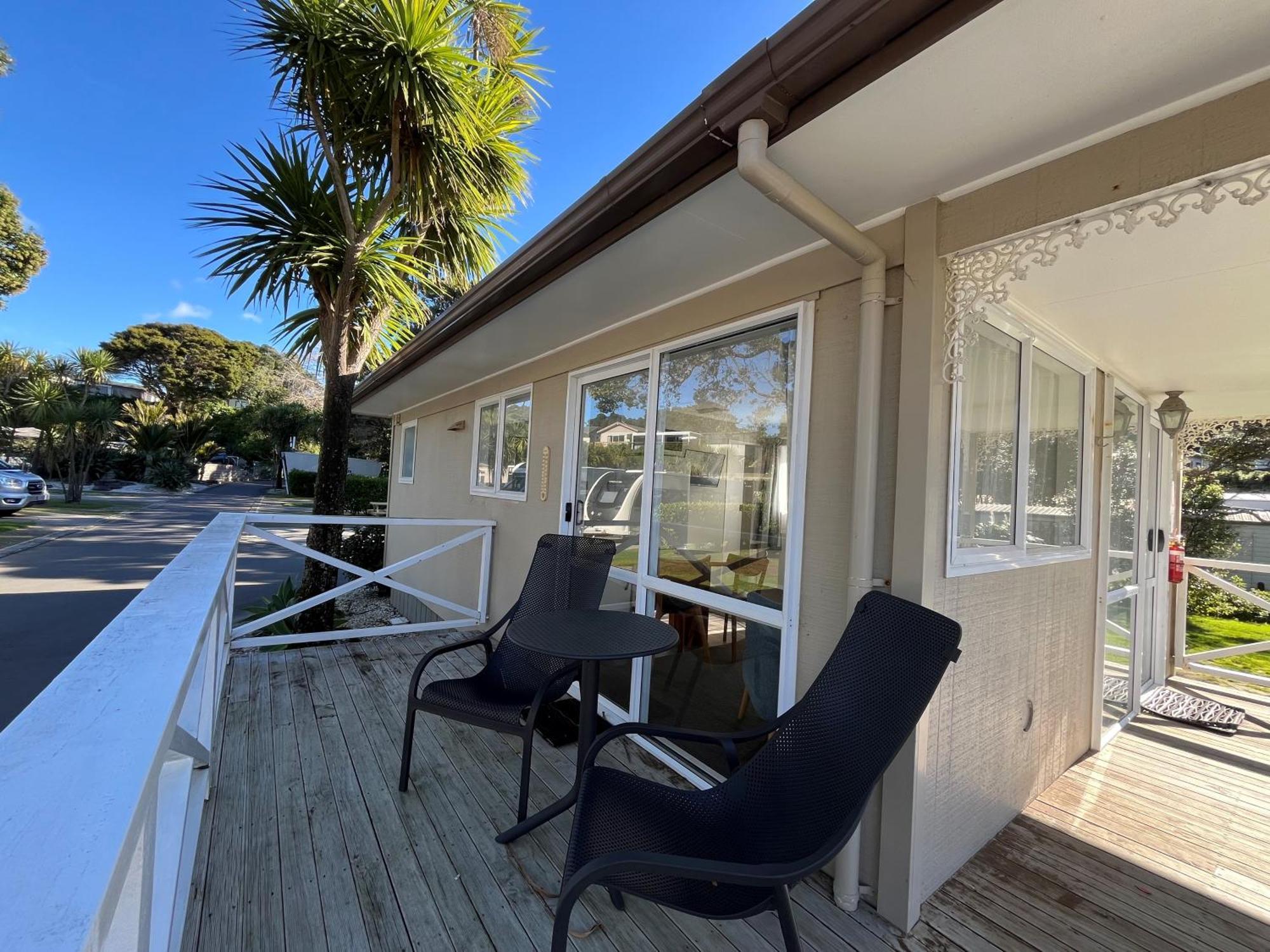 Tasman Holiday Parks - Waihi Beach Exterior photo Motel exterior